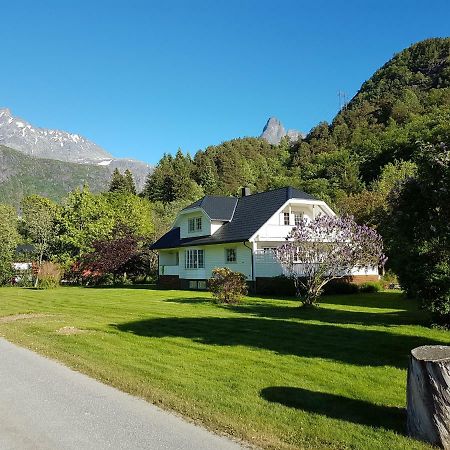 Nora Gard Apartment Andalsnes Exterior photo